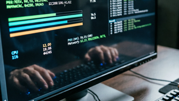 Живой мониторинг сервера в терминале: как заменить Grafana одной командой