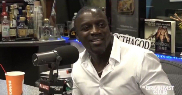 Американский хип-хоп-исполнитель Akon высказался в поддержку Биткоина